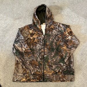 Baggy, vintage, camo, zip-up, size Large